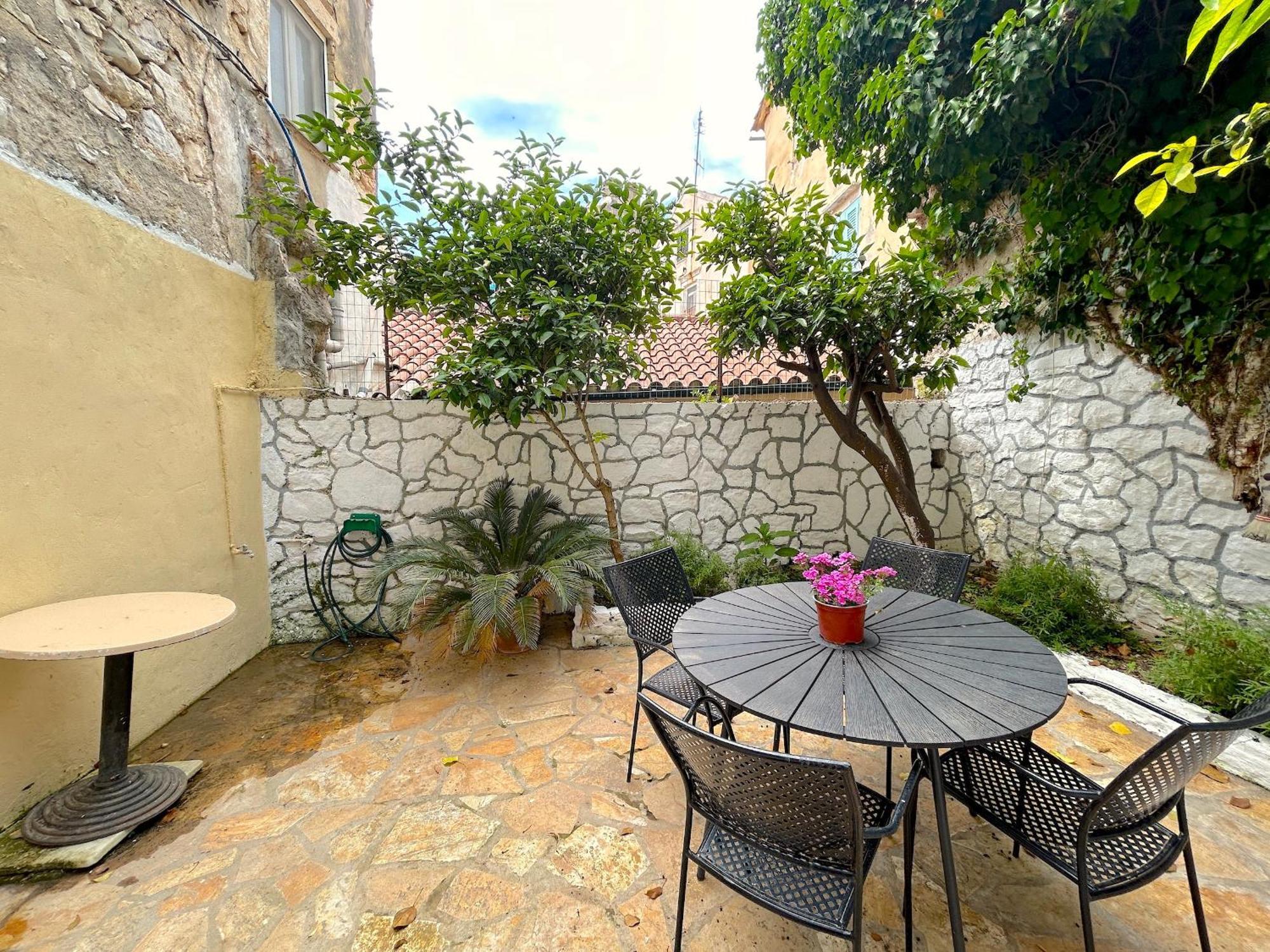 Traditional House With Ivy Garden Corfu  Bagian luar foto